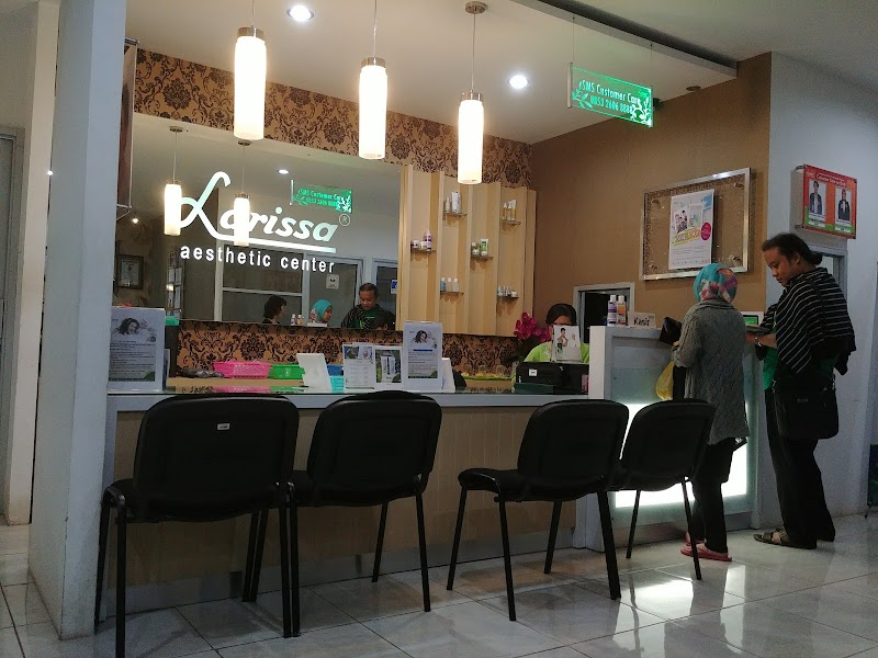 Mengenal Optik Mega Jaya: Solusi Kesehatan & Kecantikan di Jantung Kota Cilacap